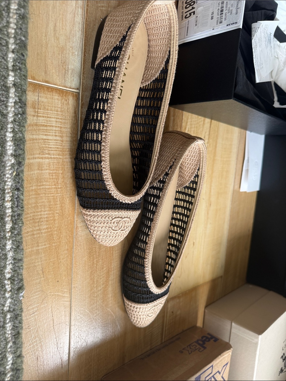 CHANEL Beige and Black Crochet Pointed-Toe Flats - Picture 5 of 7